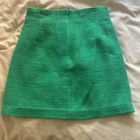 Aritzia Babaton Kinsley Skirt sz 4 - Picture 2 of 4